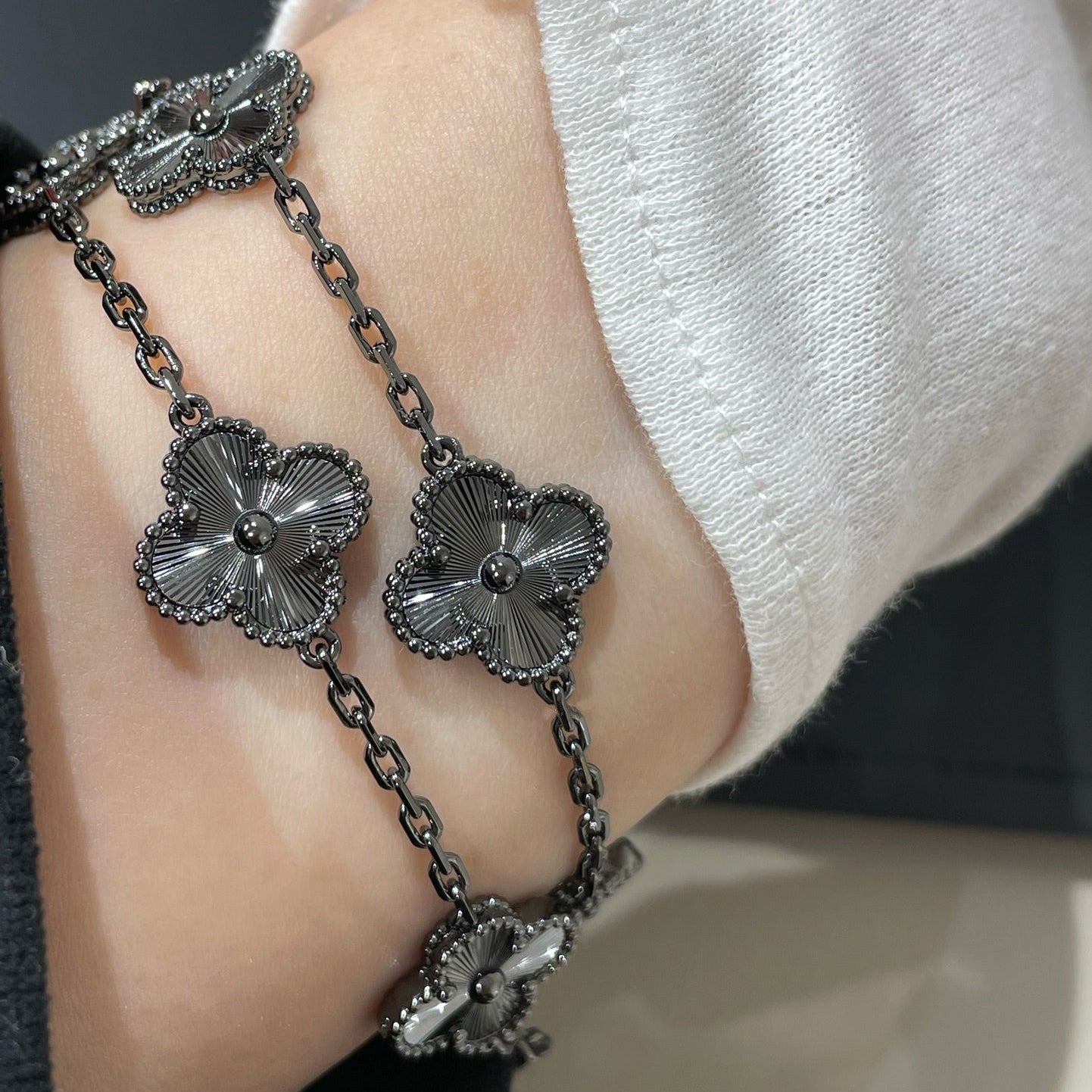 [Marin-Jewelry]CLOVER 5 MOTIF BLACK BRACELET