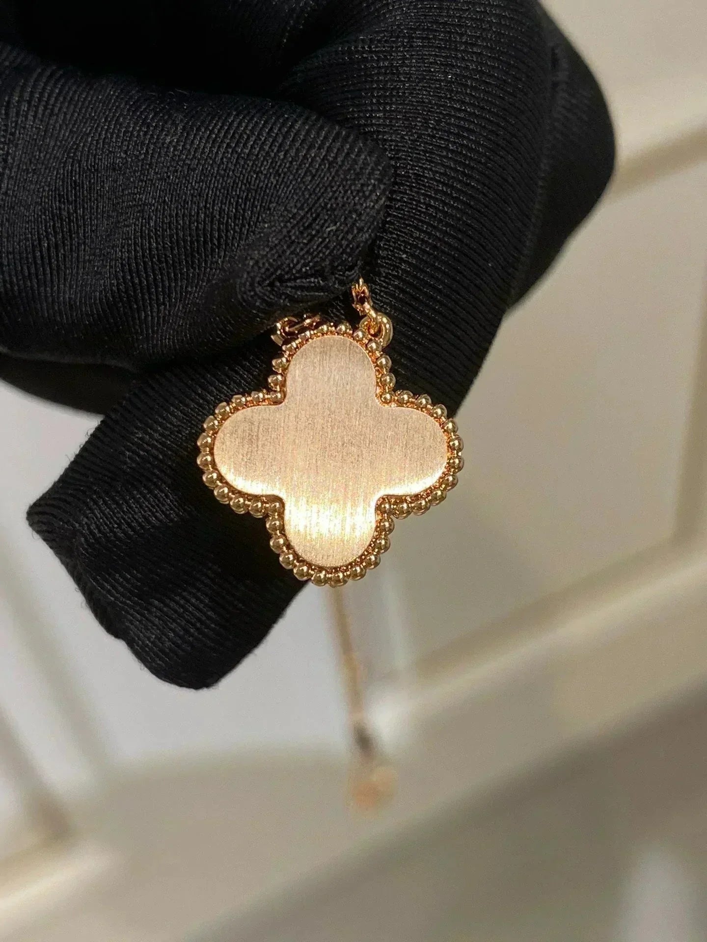 [Marin-Jewelry]CLOVER 15MM DIAMOND RHODONITE NECKLACE