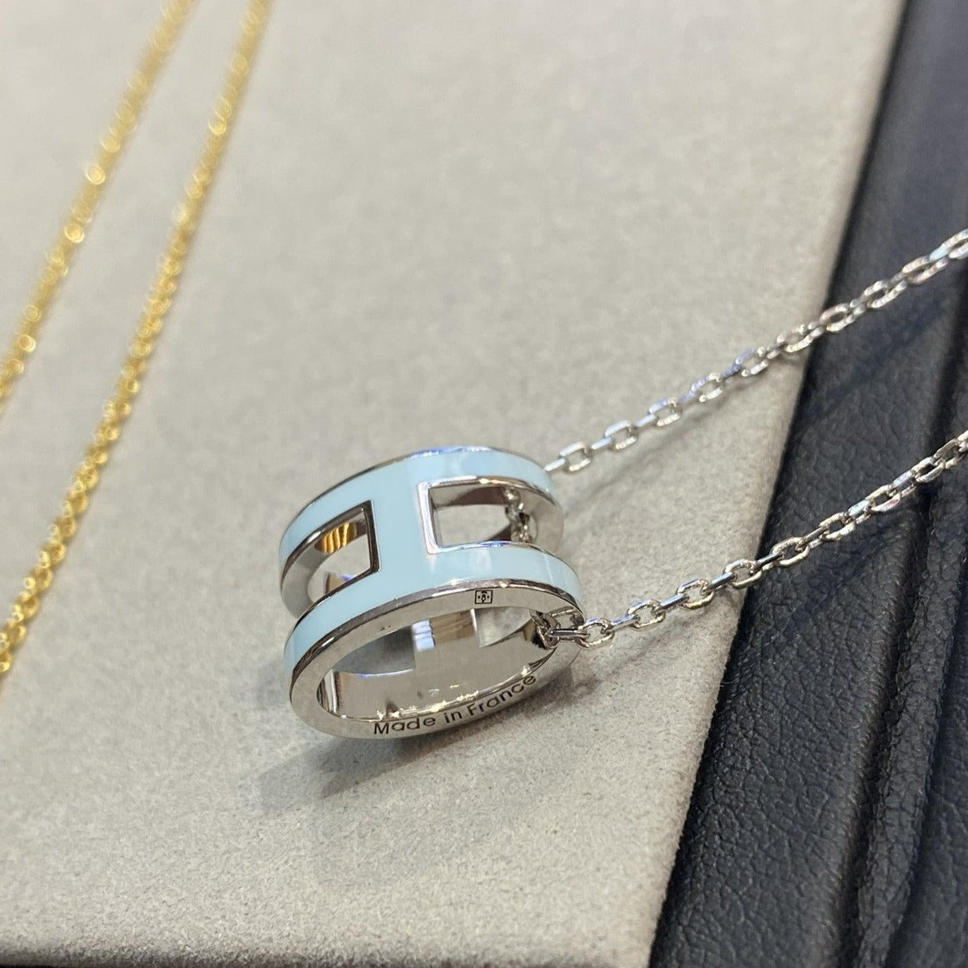 [Marin-Jewelry]POP H LIGHT BLUE NECKLACE