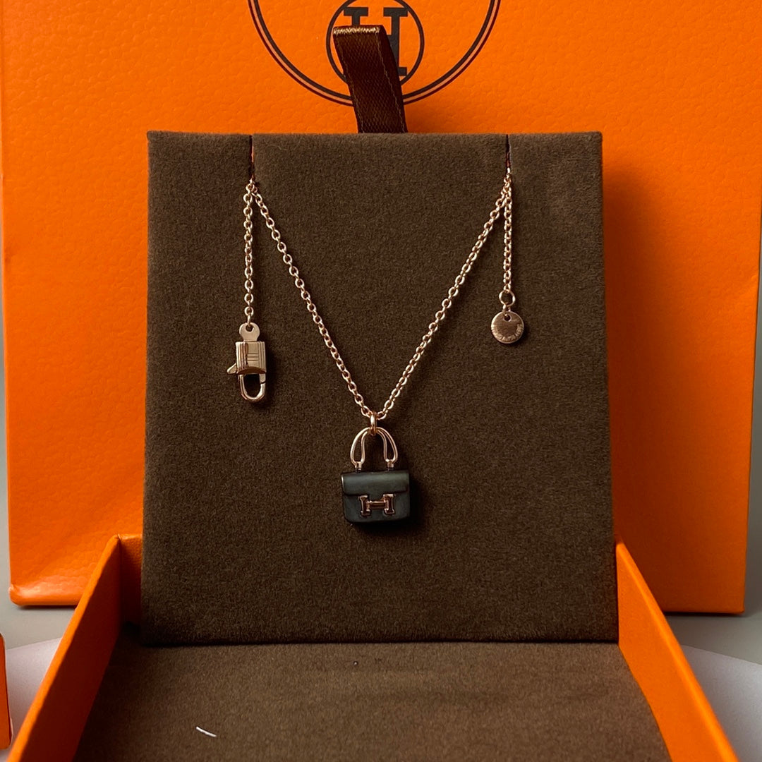 [Marin-Jewelry]CONSTANCE BLACK PEDANT PINK GOLD NECKLACE
