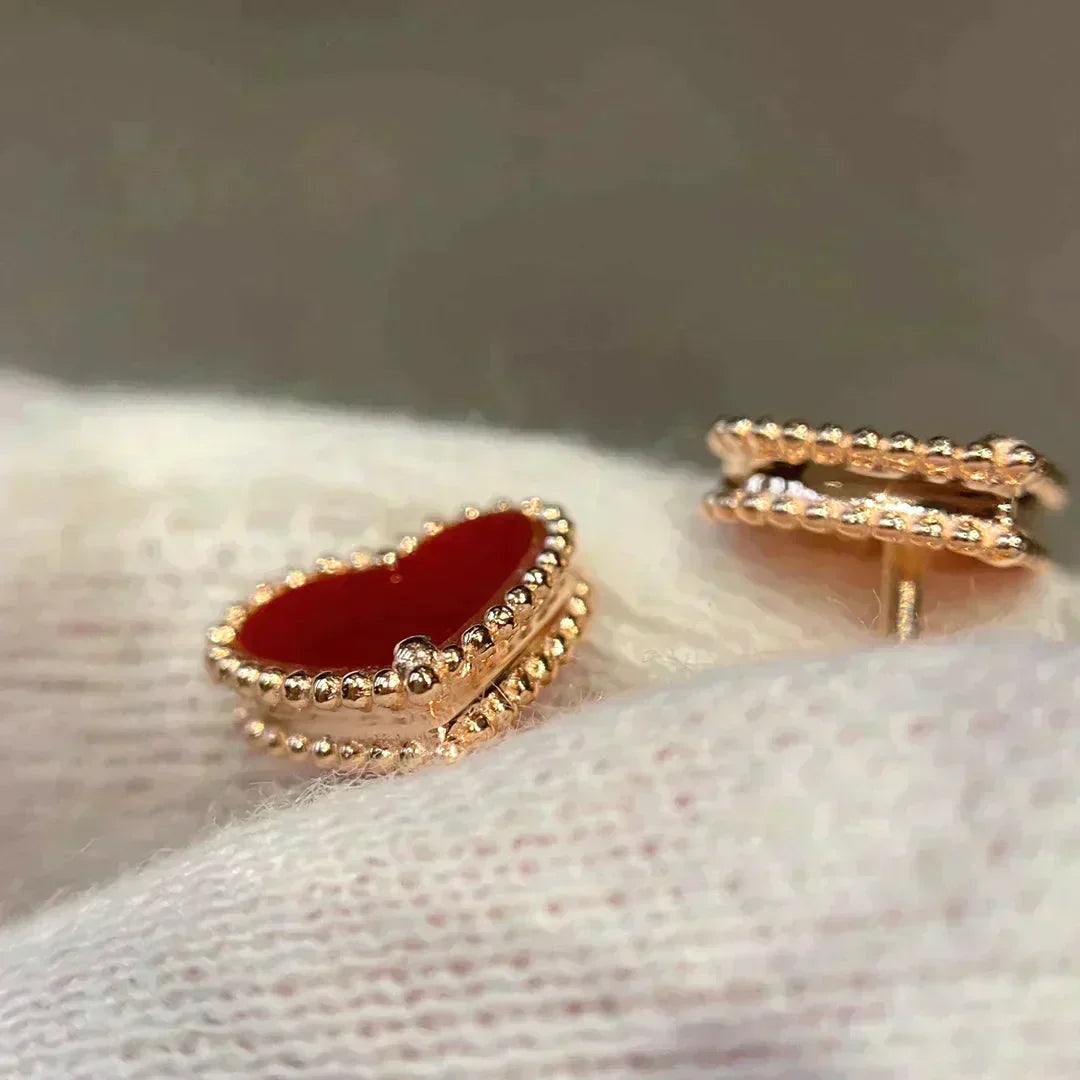 [Marin-Jewelry]HEART CARNELIAN STUD EARRINGS