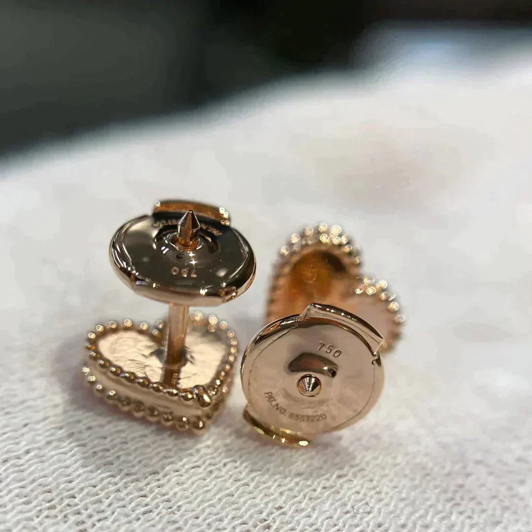 [Marin-Jewelry]HEART CARNELIAN STUD EARRINGS