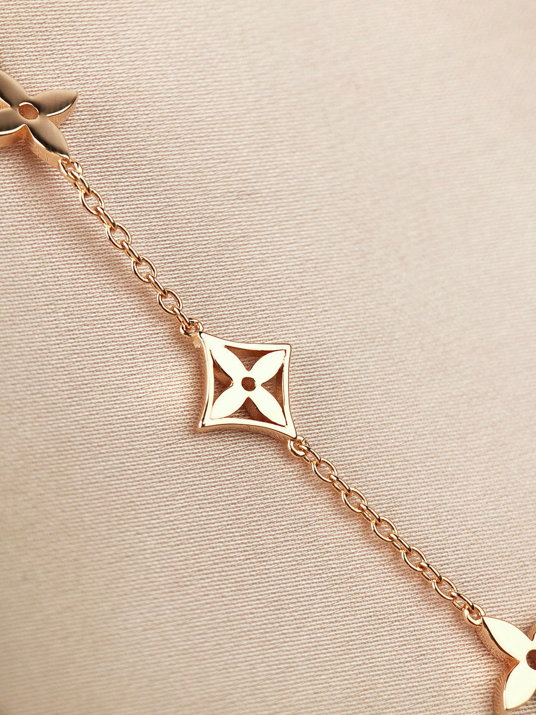 [Marin-Jewelry]STAR AND SUN 7 MOTIFS GOLD BRACELET