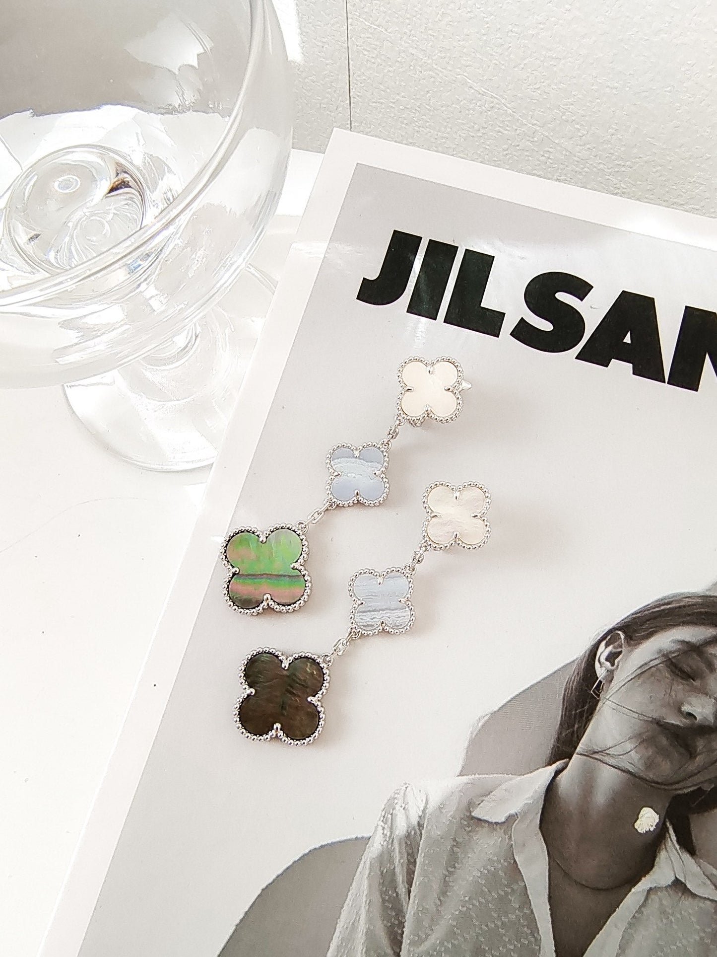 [Marin-Jewelry]CLOVER 3 MOTIFS CHALCEDONY DARK MOP SILVER EARRINGS
