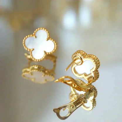 [Marin-Jewelry]CLOVER MEDIUM 1 MOTIFS  WHITE MOP STUD EARRINGS