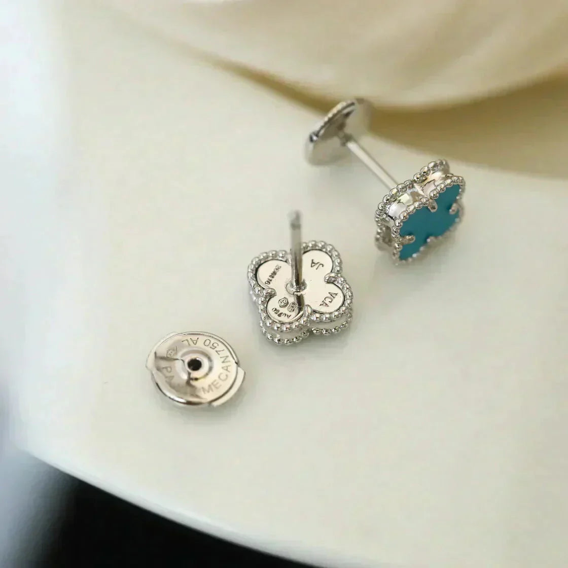 [Marin-Jewelry]CLOVER MINI 9.5MM ONYX STUD EARRINGS SILVER