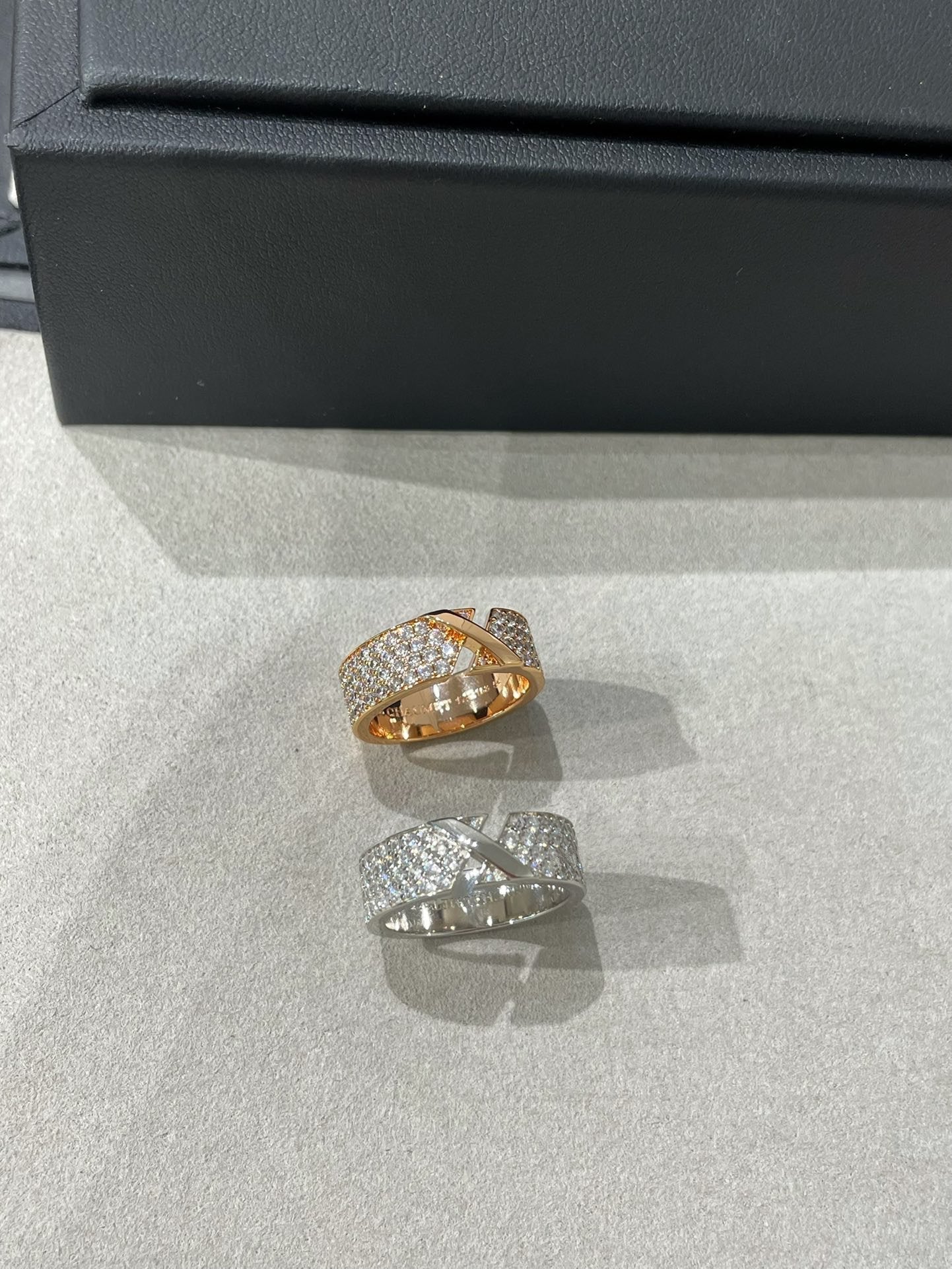 [Marin-Jewelry]LIENS EVIDENCE  DIAMOND PAVED RING