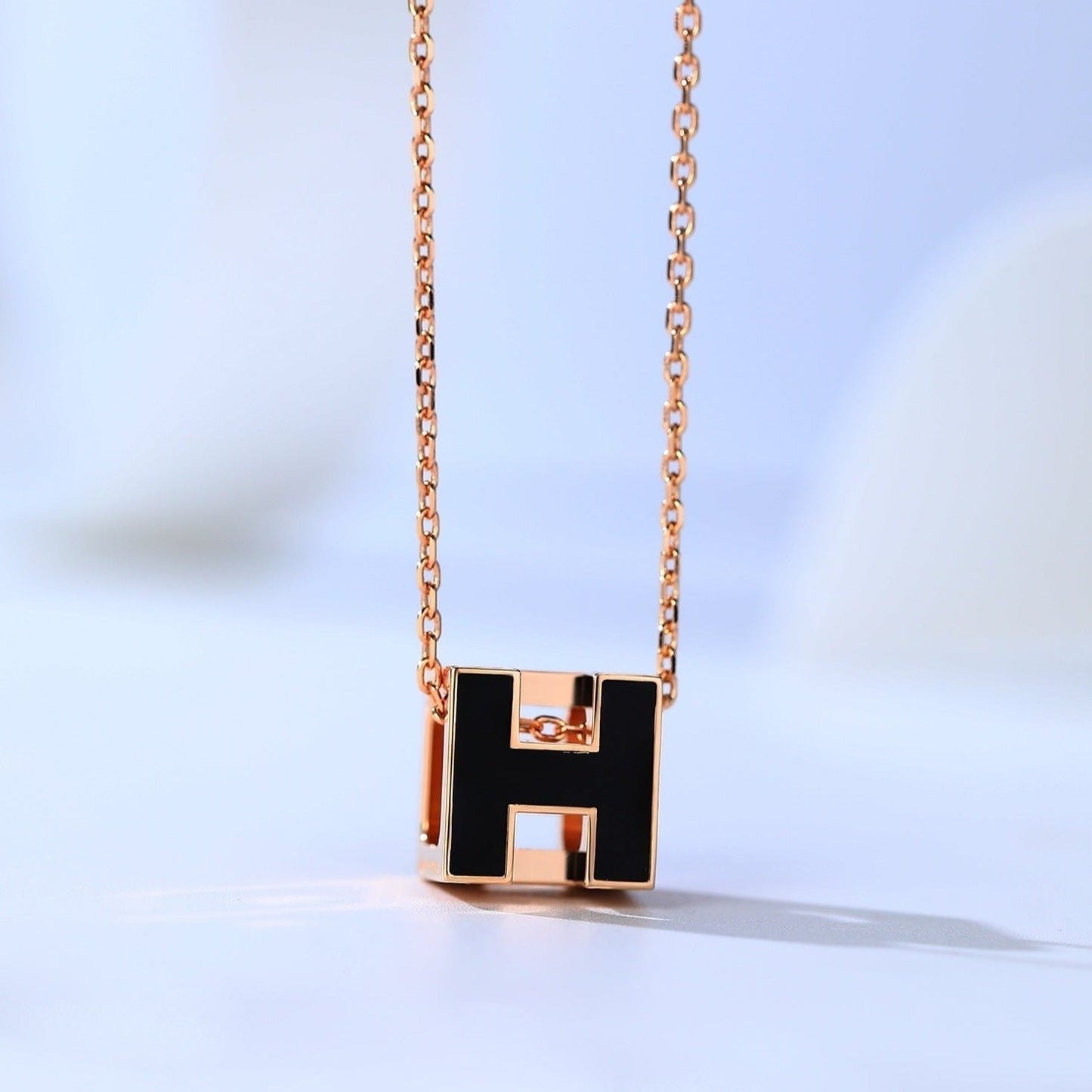 [Marin-Jewelry]H CAGE PINK GOLD NECKLACE