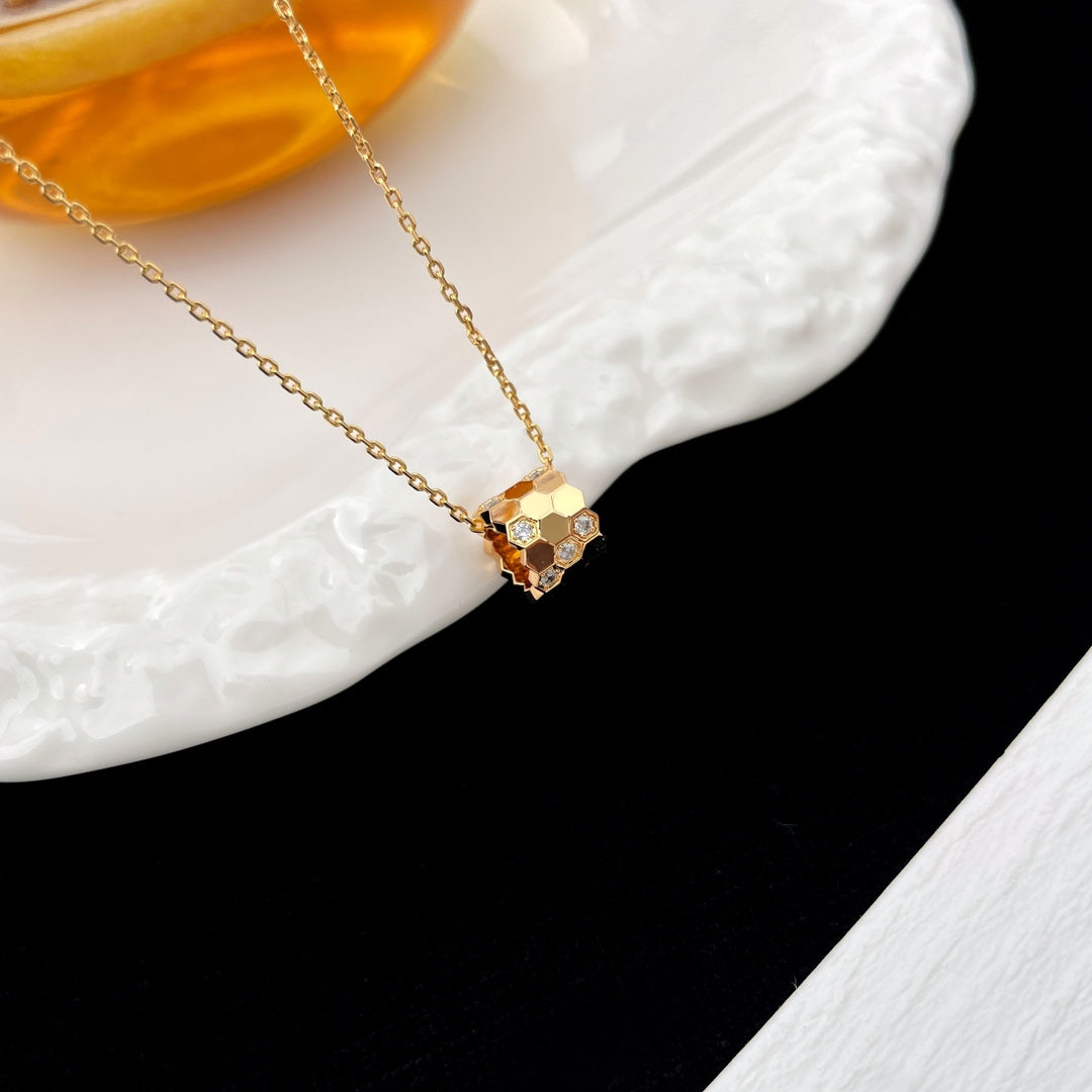 [Marin-Jewelry]BEE MINI PEDANT DIAMOND NECKLACE