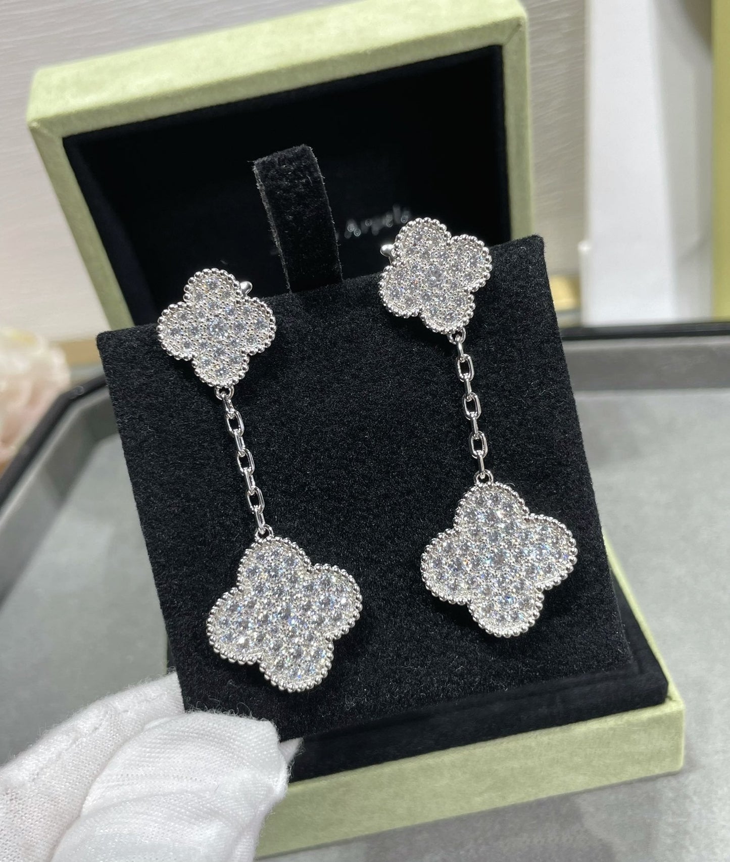 [Marin-Jewelry]CLOVER 2 MOTIFS DIAMOND PAVED SILVER EARRINGS