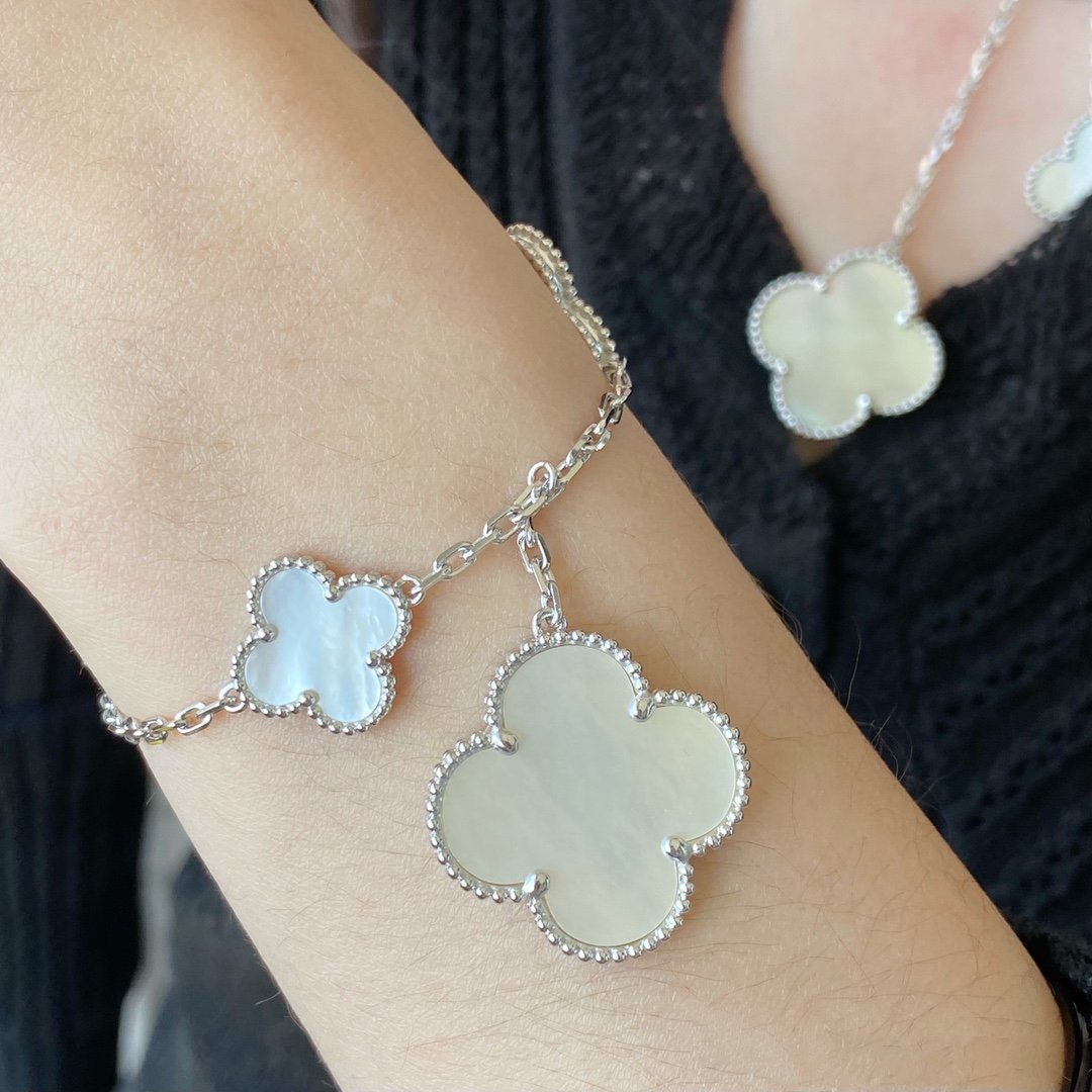[Marin-Jewelry]CLOVER 5 MOTIF WHITE MOP SILVER BRACELET
