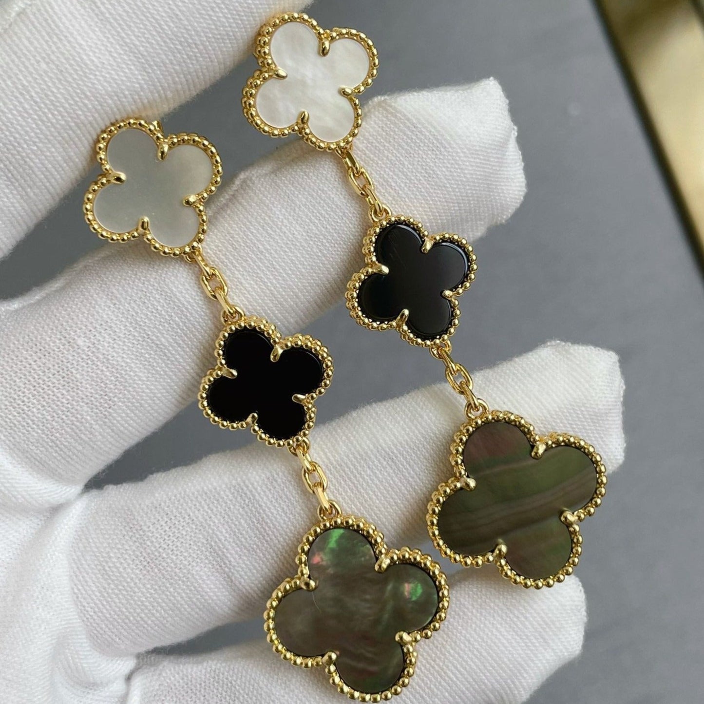 [Marin-Jewelry]CLOVER 3 MOTIF MOP ONYX DARK MOP PINK GOLD EARRINGS