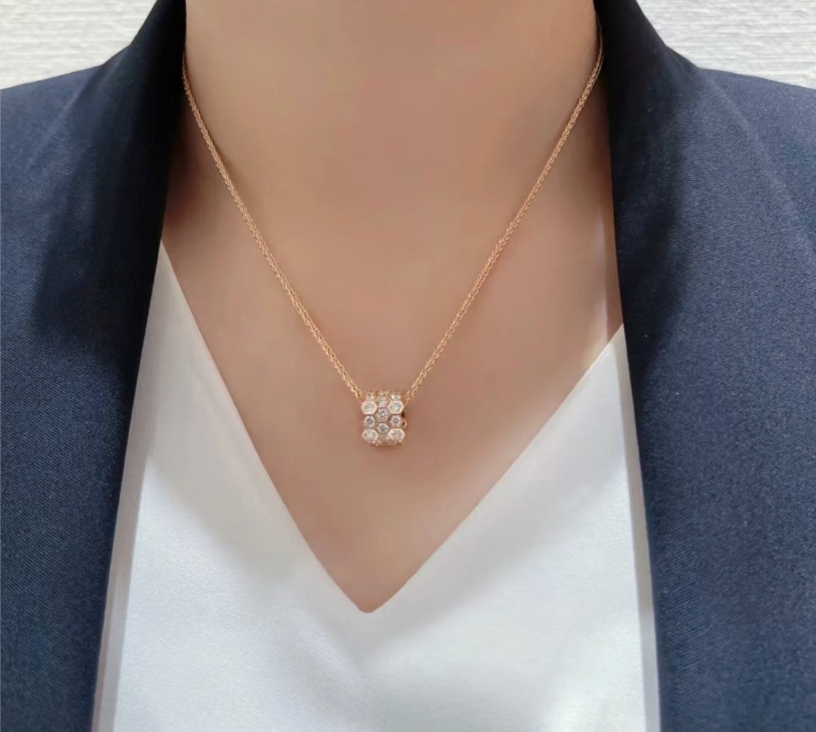 [Marin-Jewelry]BEE LOVE DIAMOND PAVED 3 ROW NECKLACE