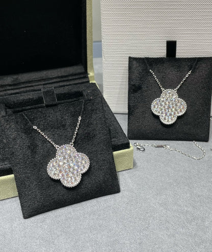 [Marin-Jewelry]CLOVER 25MM LARGE PENDANT DIAMOND PAVED SILVER NECKLACE