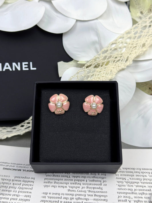 [Marin-Jewelry]26C Pink Camellia Pearl Enamel Stud Earrings