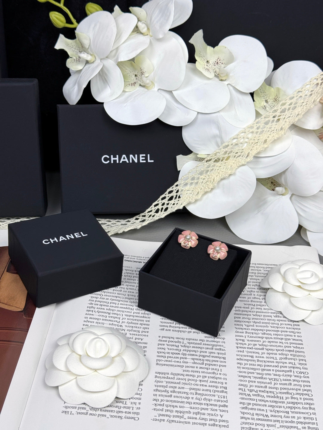 [Marin-Jewelry]26C Pink Camellia Pearl Enamel Stud Earrings