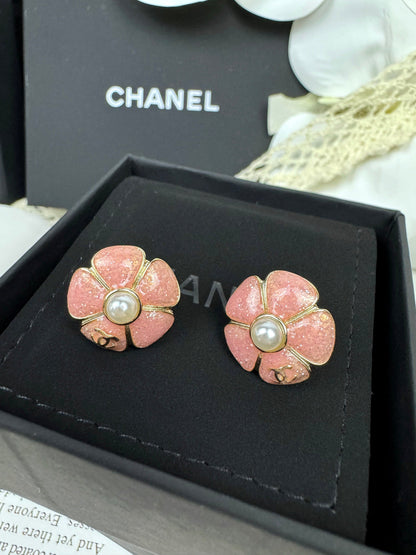 [Marin-Jewelry]26C Pink Camellia Pearl Enamel Stud Earrings