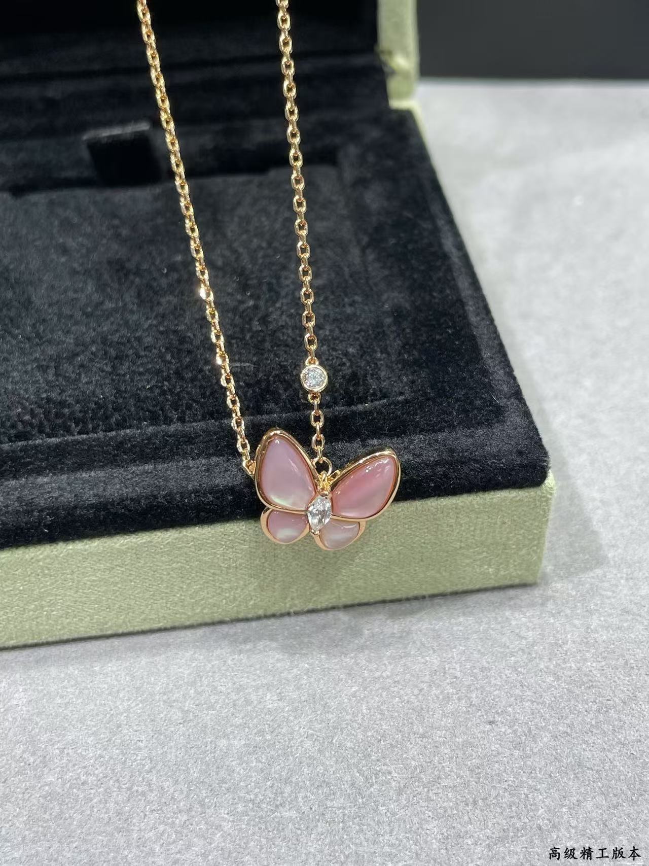 [Marin-Jewelry]BUTTERFLY PINK MOTHER-OF-PEARL DIAMOND NECKLACE