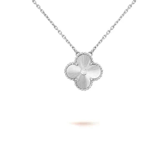 [Marin-Jewelry]CLOVER  15MM DIAMOND LASER NECKLACE SILVER