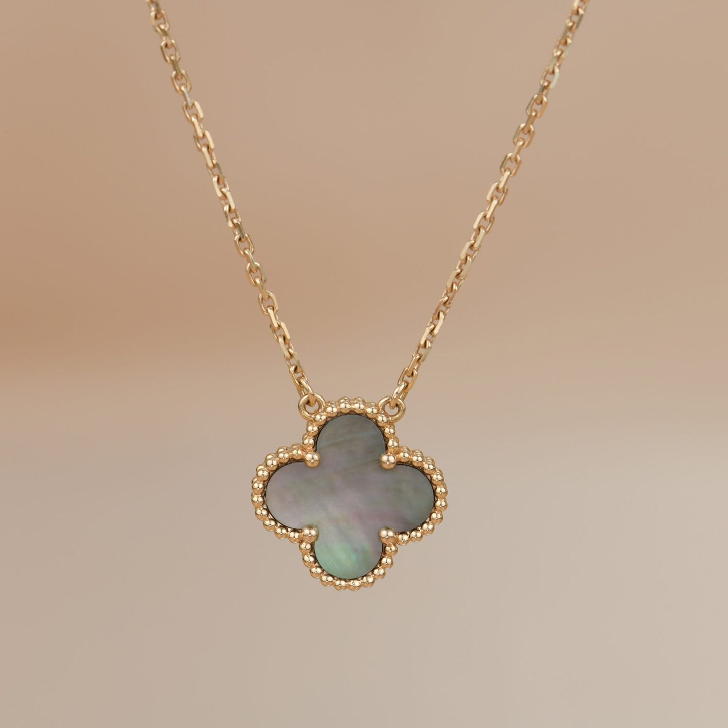 [Marin-Jewelry]CLOVER 15MM  GRAY MOTHER OF PEARL NECKLACE