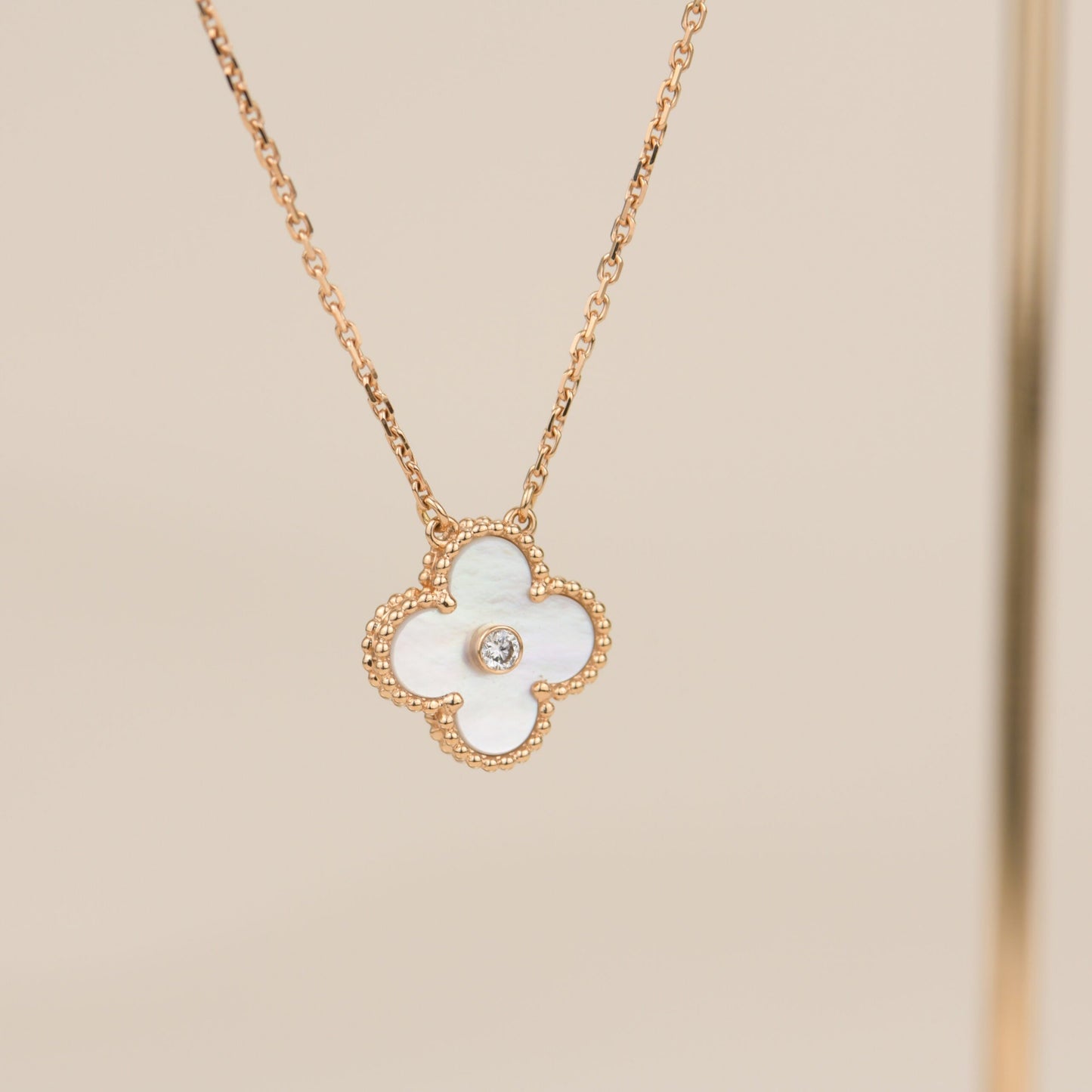 [Marin-Jewelry]CLOVER 15MM DIAMOND WHITE FRITILLARIA NECKLACE
