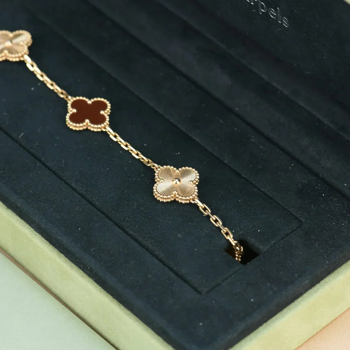 [Marin-Jewelry] CLOVER 5 MOTIF RED CORNELIAN BRACELET COLLECTION
