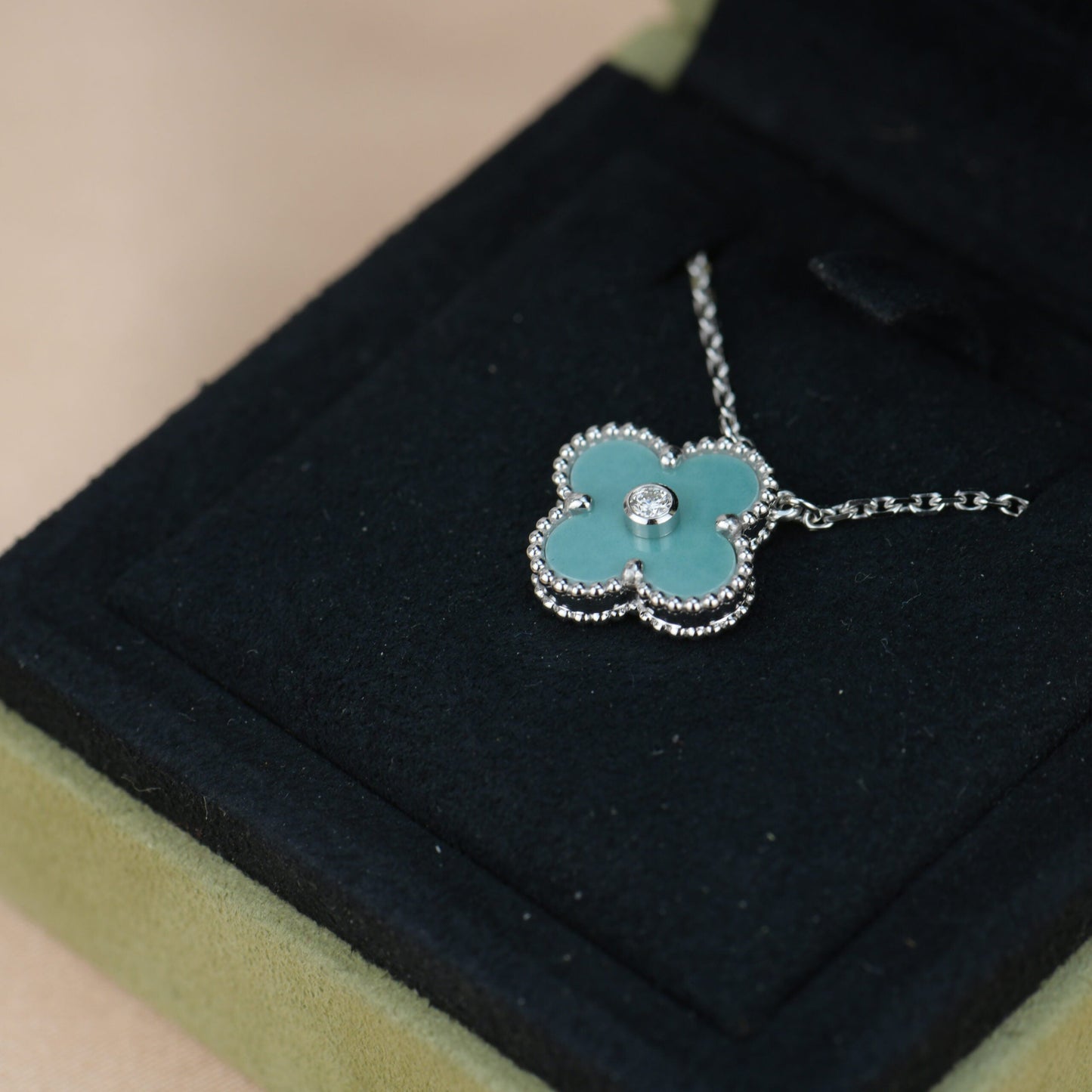 [Marin-Jewelry]CLOVER 15MM DIAMOND SVRES PORCELAIN  NECKLACE SILVER