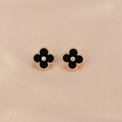 [Marin-Jewelry]CLOVER MEDIUM 1 MOTIFS ONYX DIAMOND EARRINGS