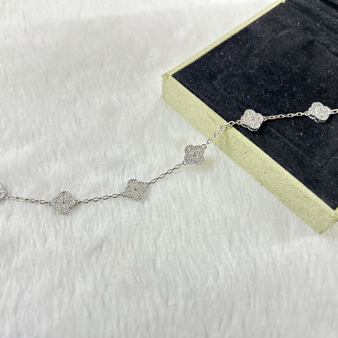 [Marin-Jewelry]CLOVER 6 MOTIF DIAMOND BRACELET