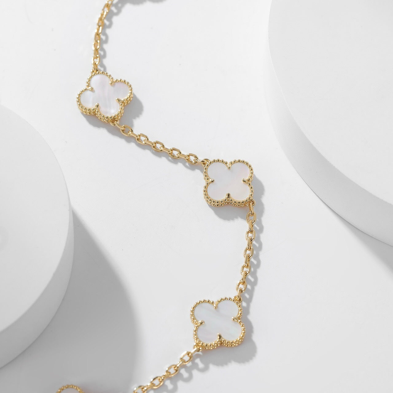 [Marin-Jewelry]CLOVER 10 MOTIFS WHITE MOTHER OF PEARL NECKLACE