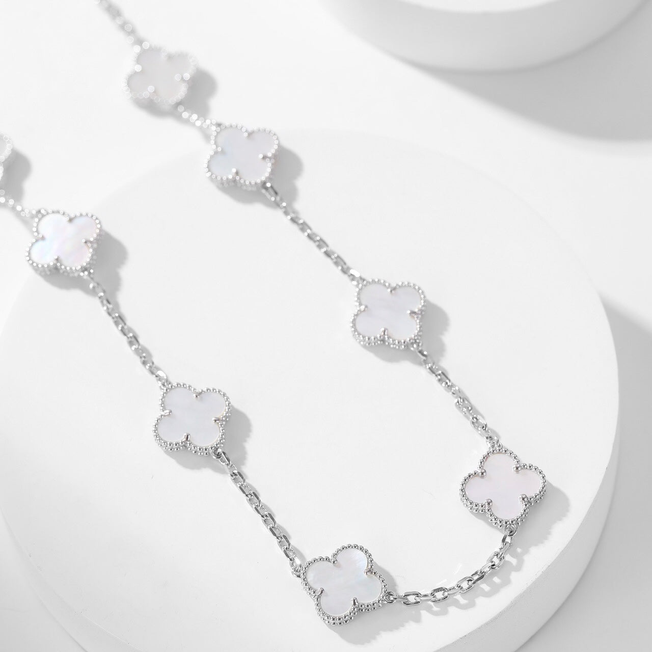 [Marin-Jewelry]CLOVER 10 MOTIFS WHITE MOTHER OF PEARL NECKLACE