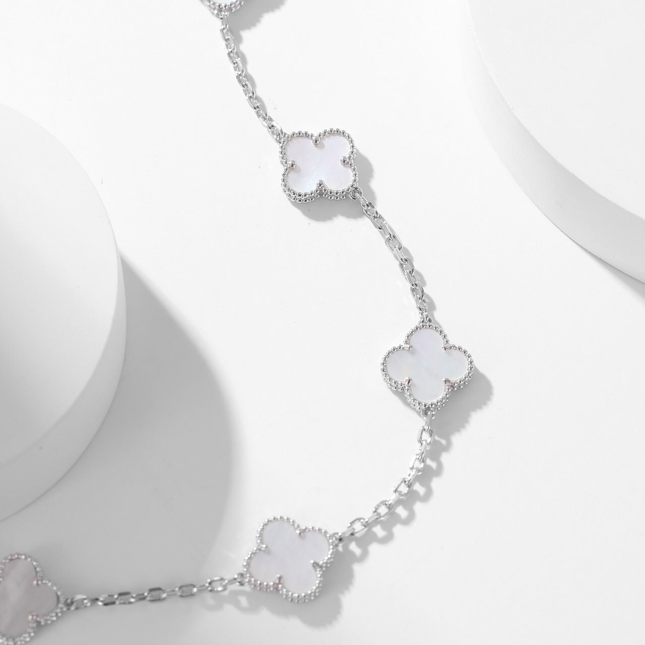 [Marin-Jewelry]CLOVER 10 MOTIFS WHITE MOTHER OF PEARL NECKLACE