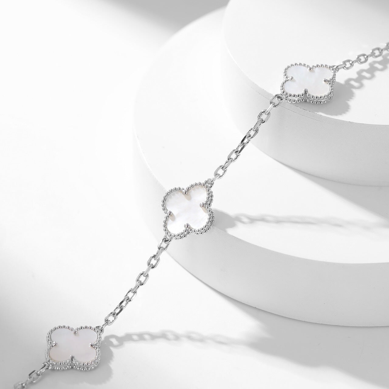 [Marin-Jewelry]CLOVER 10 MOTIFS WHITE MOTHER OF PEARL NECKLACE