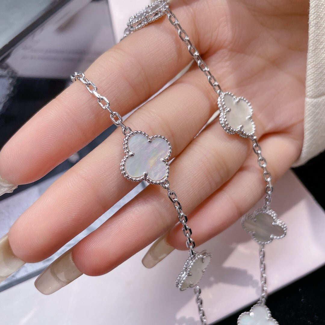 [Marin-Jewelry]CLOVER 10 MOTIFS WHITE MOTHER OF PEARL NECKLACE