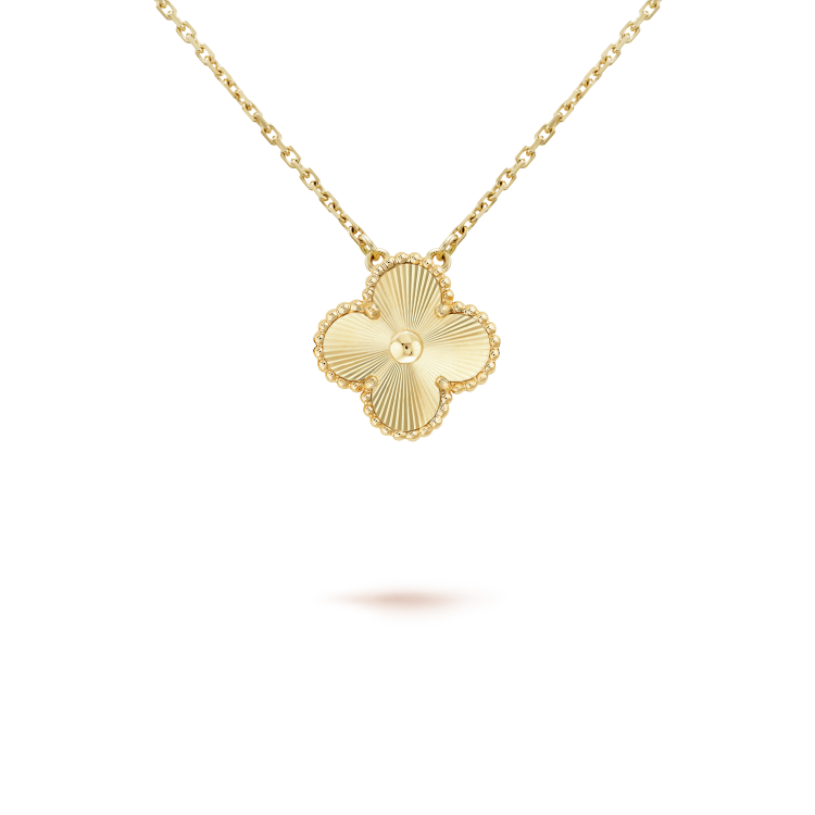 [Marin-Jewelry]CLOVER 15MM LASER NECKLACE AND BOX