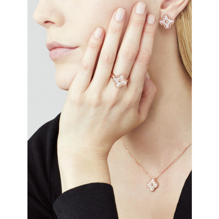 [Marin-Jewelry]CLOVER 15MM DIAMOND SINGLE FLOWER NECKLACE