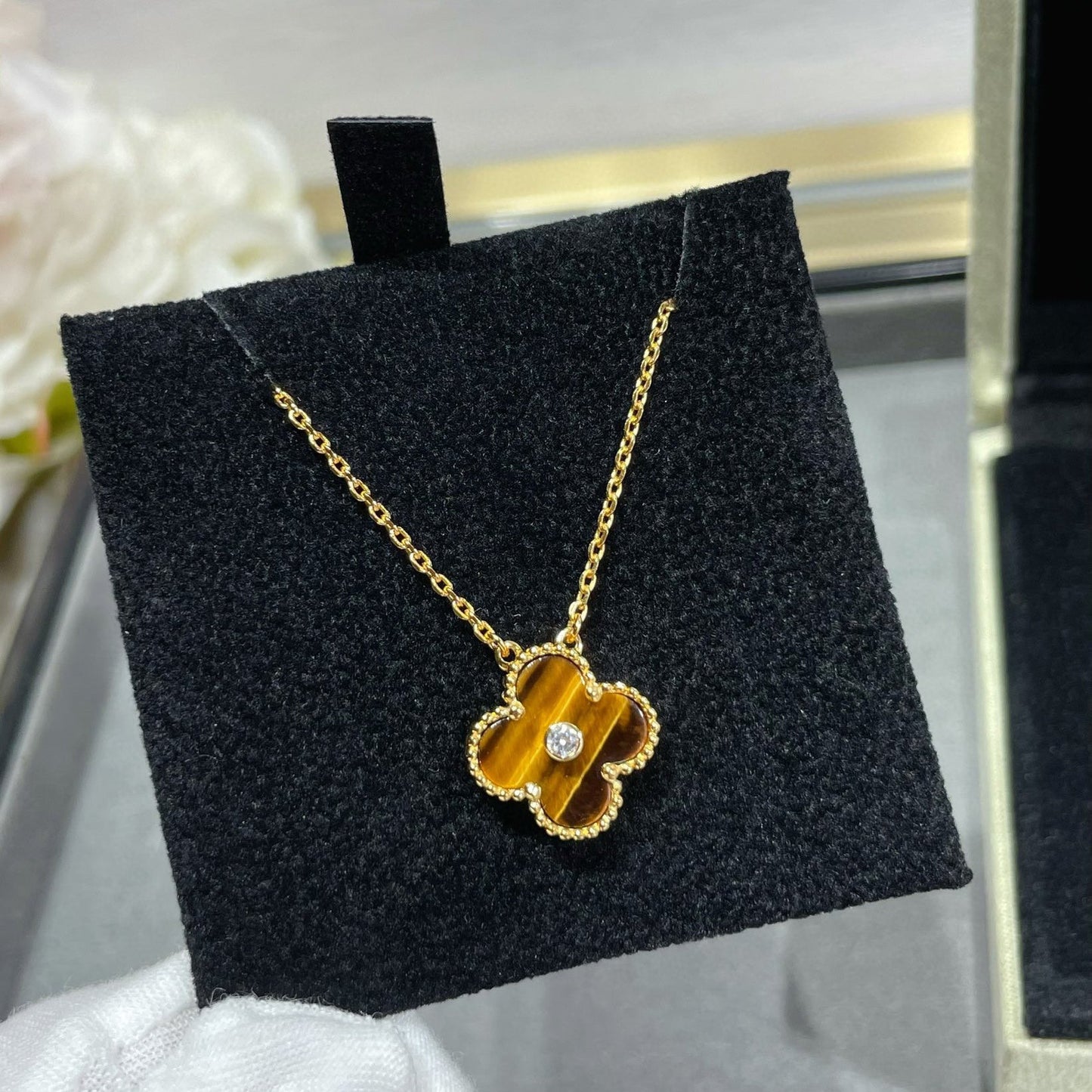 [Marin-Jewelry]CLOVER 15MM DIAMOND AND YELLOW TIGER'S EYE AGATE necklace