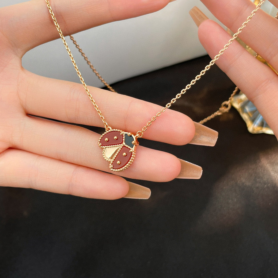 [Marin-Jewelry]LUCKY  CARNELIANS LADYBUG NECKLACE