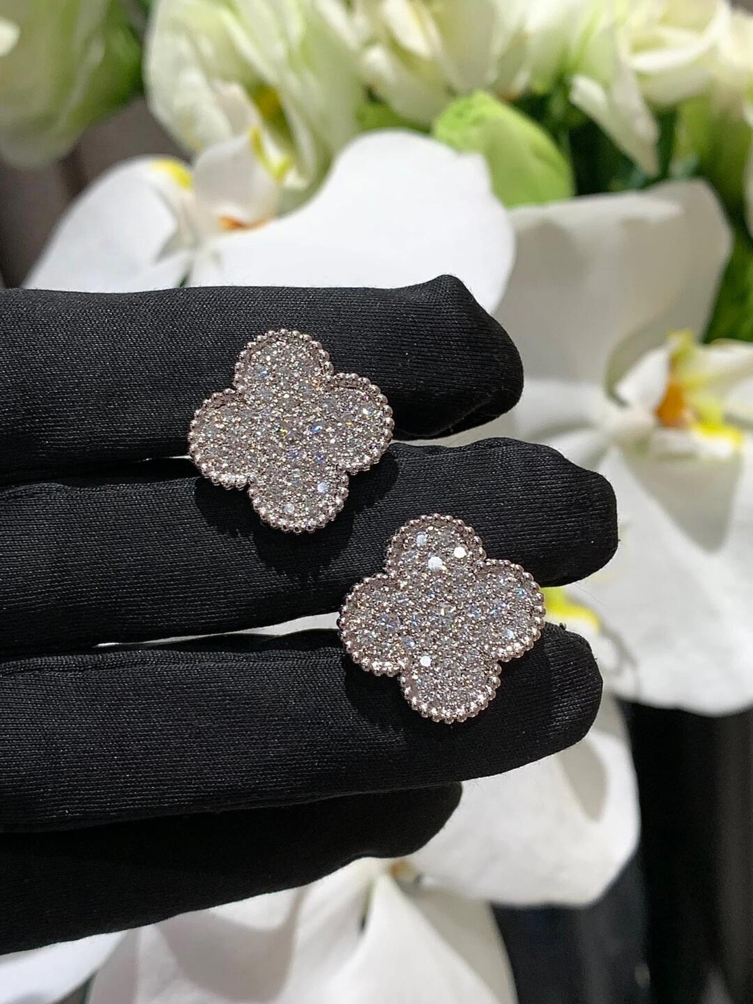 [Marin-Jewelry]CLOVER 20MM MOTIFS DIAMOND STUD EARRINGS SILVER