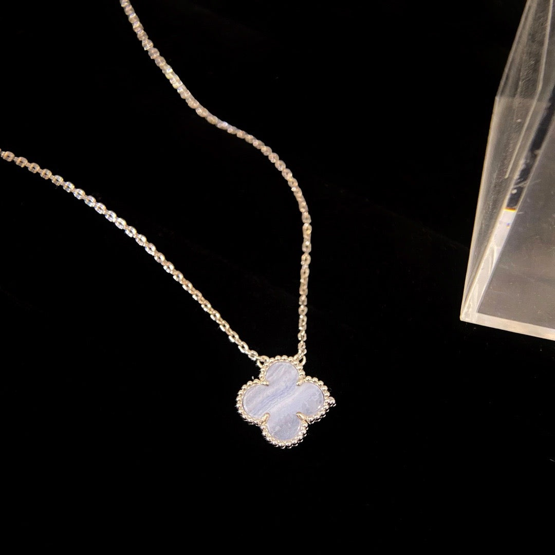 [Marin-Jewelry]CLOVER 15MM BLUE CHALCEDONY NECKLACE SILVER