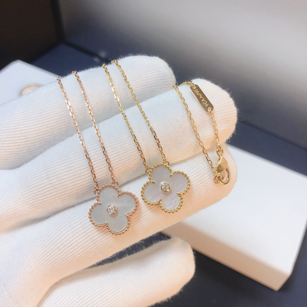 [Marin-Jewelry]CLOVER 15MM DIAMOND WHITE FRITILLARIA NECKLACE