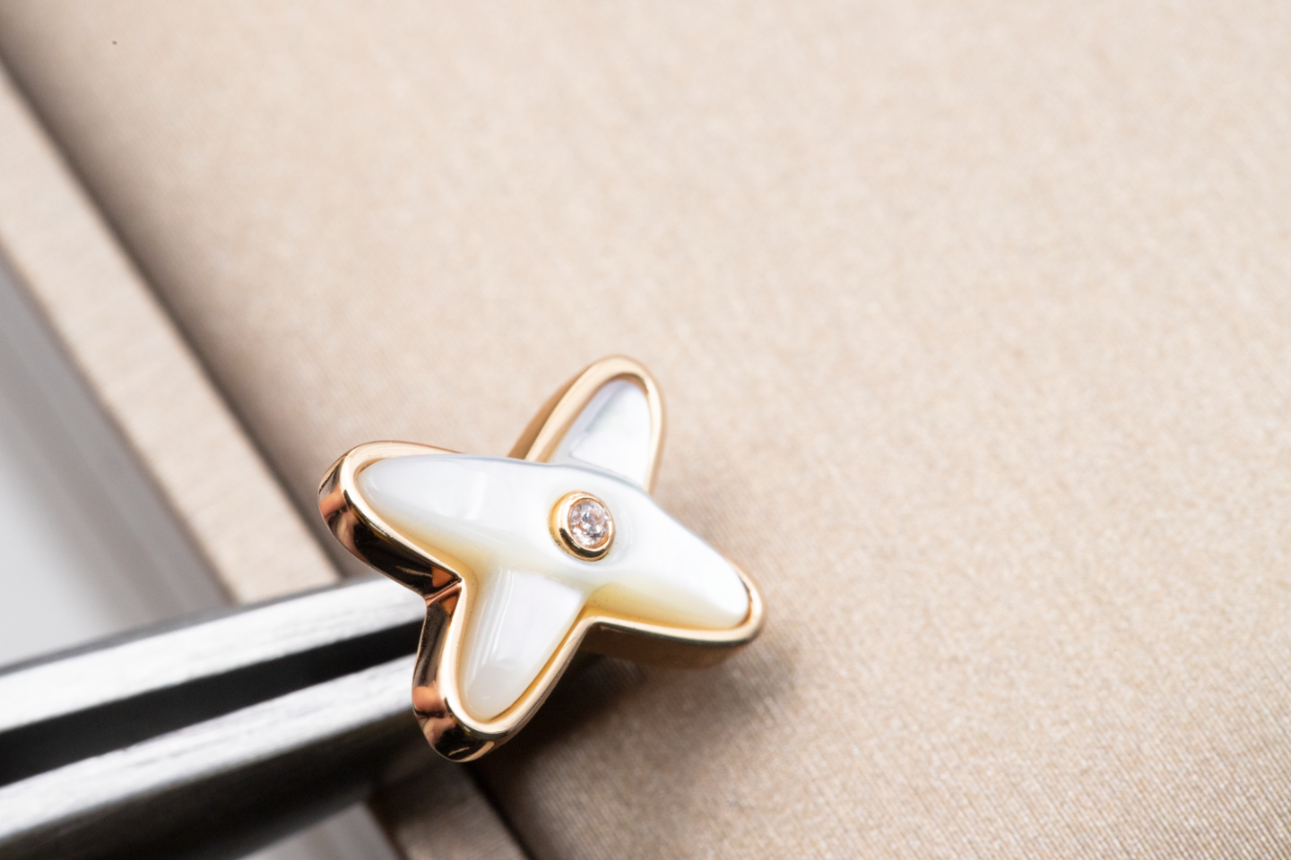 [Marin-Jewelry]JEUX DE WHITE MOP PINK GOLD DIAMOND EARRINGS
