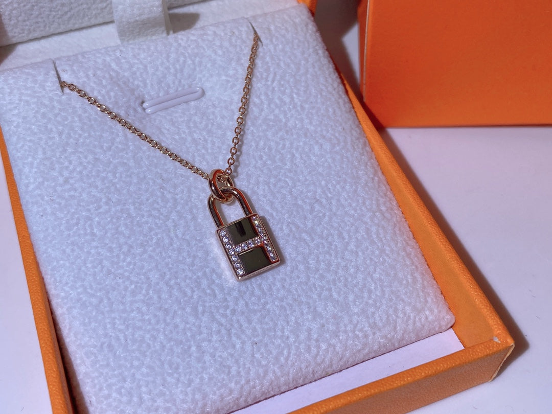 [Marin-Jewelry]HM ADVANCED NICHE LOCK HEAD NECKLACE DIAMONDS