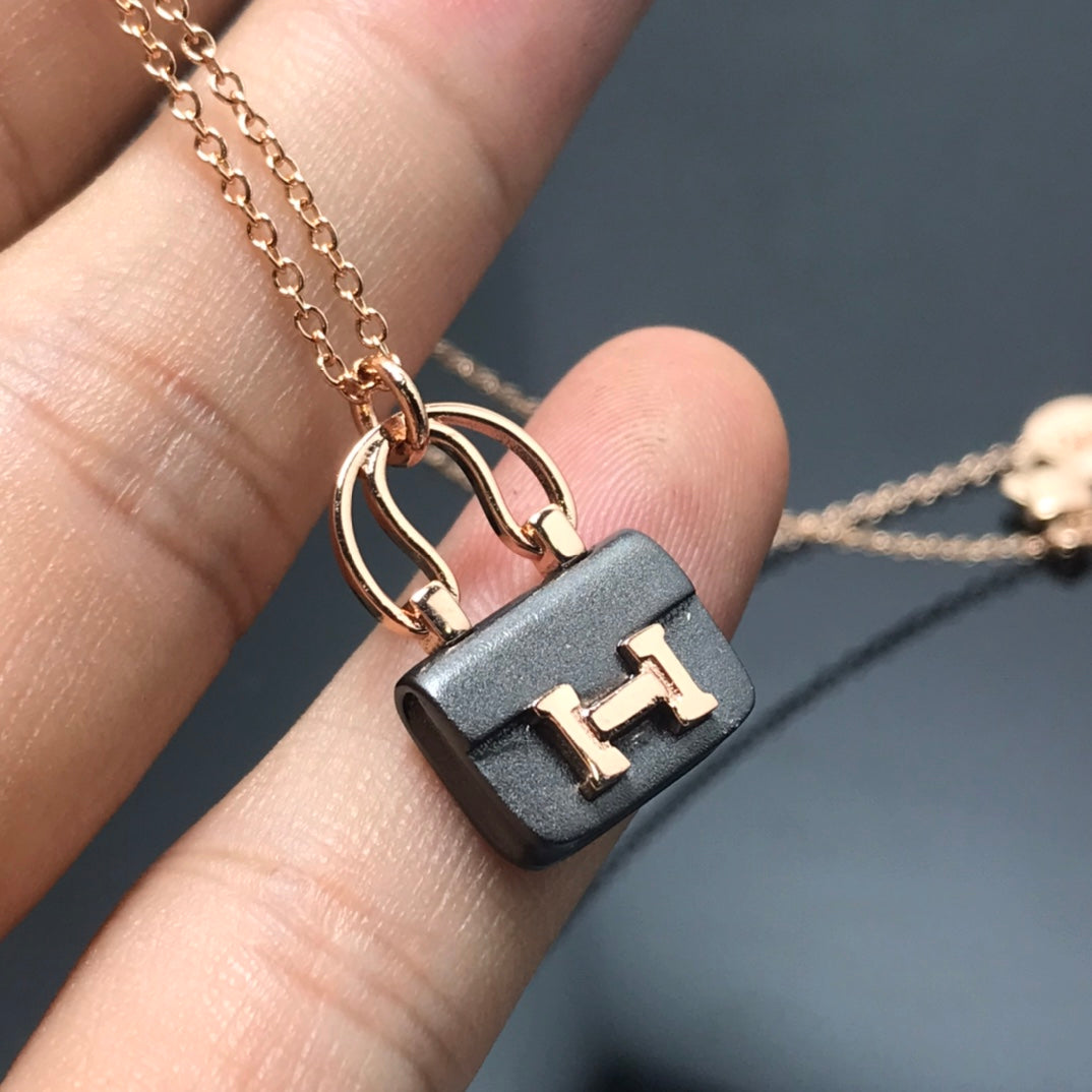 [Marin-Jewelry]WOMEN'S HM AMULETTES CONSTANCE PENDANT NECKLACE