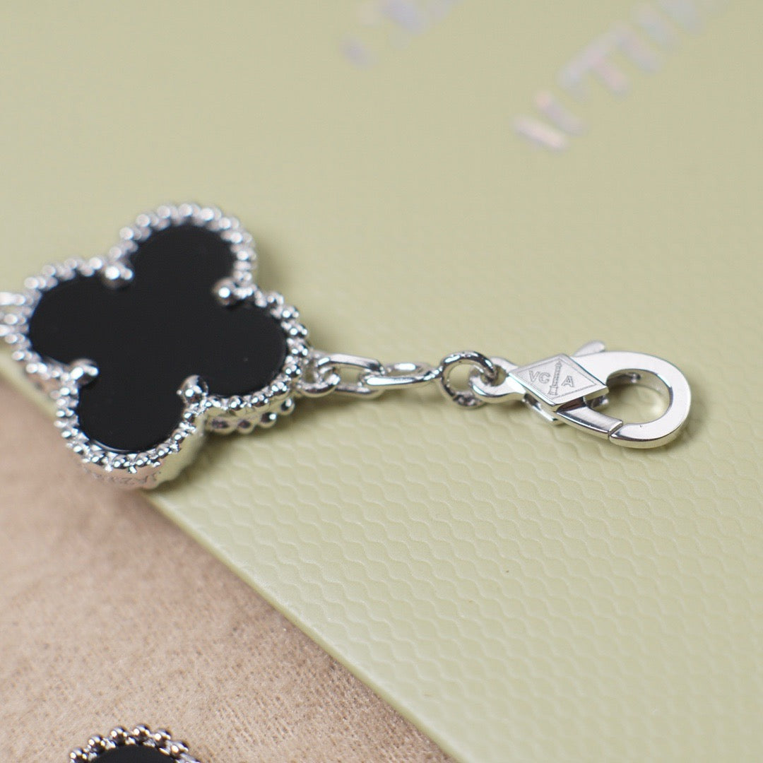 [Marin-Jewelry] CLOVER 5 MOTIF ONYXS BRACELET COLLECTION