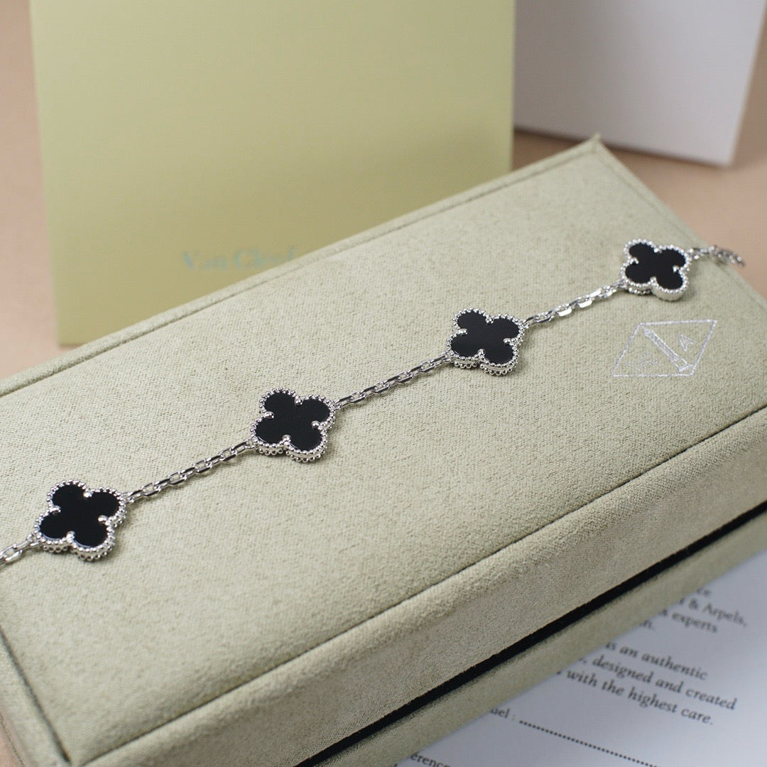 [Marin-Jewelry] CLOVER 5 MOTIF ONYXS BRACELET COLLECTION