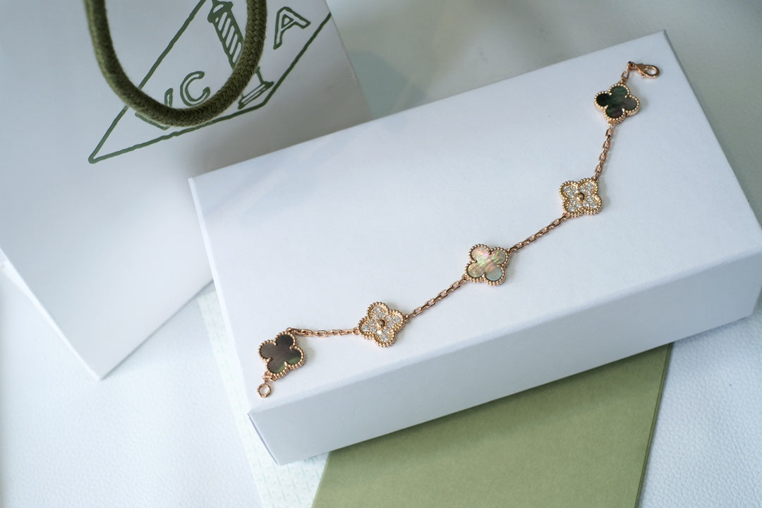 [Marin-Jewelry] CLOVER 5 MOTIF GRAY MOP BRACELET COLLECTION