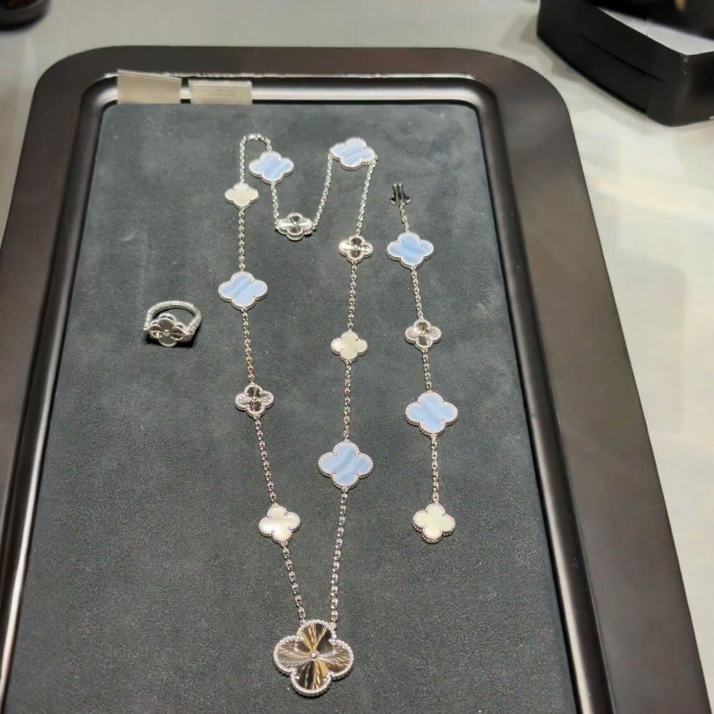 [Marin-Jewelry]DETACHABLE CLOVER 15(11+4) FLOWER SILVER NECKLACE SET