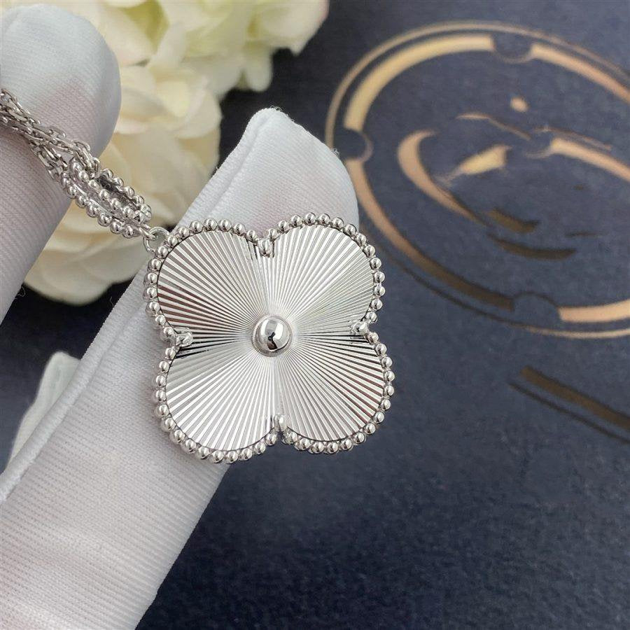 [Marin-Jewelry]CLOVER 25MM SILVER BIG CLOVER NECKLACE