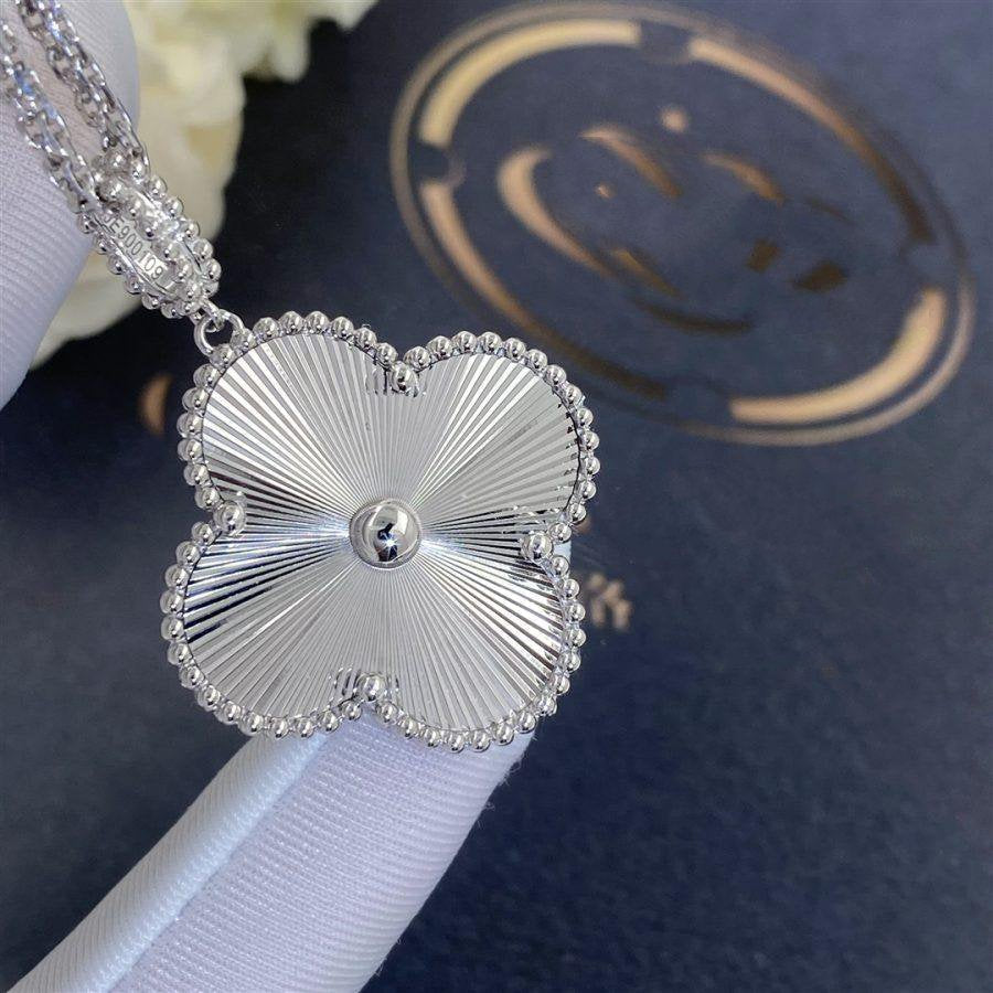 [Marin-Jewelry]CLOVER 25MM SILVER BIG CLOVER NECKLACE